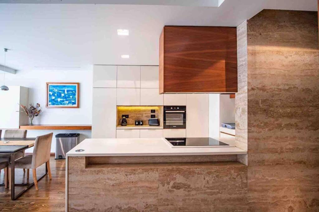 Pembroke St Julians Luxury, Comfort, Location Dış mekan fotoğraf